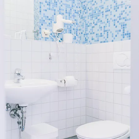 St Christopher's - Mitte Berlino