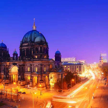 St Christopher's - Mitte Апартаменты *