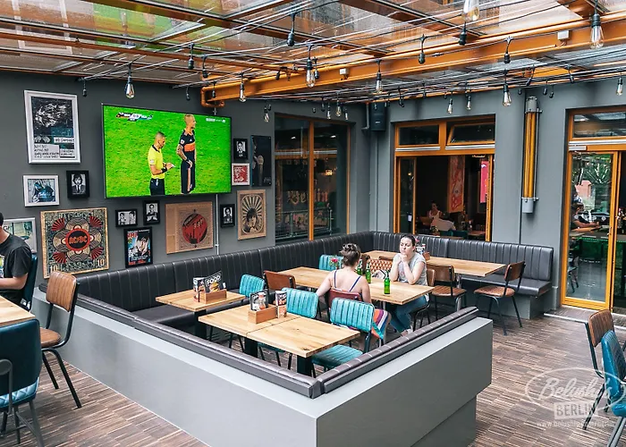 St Christopher's - Mitte