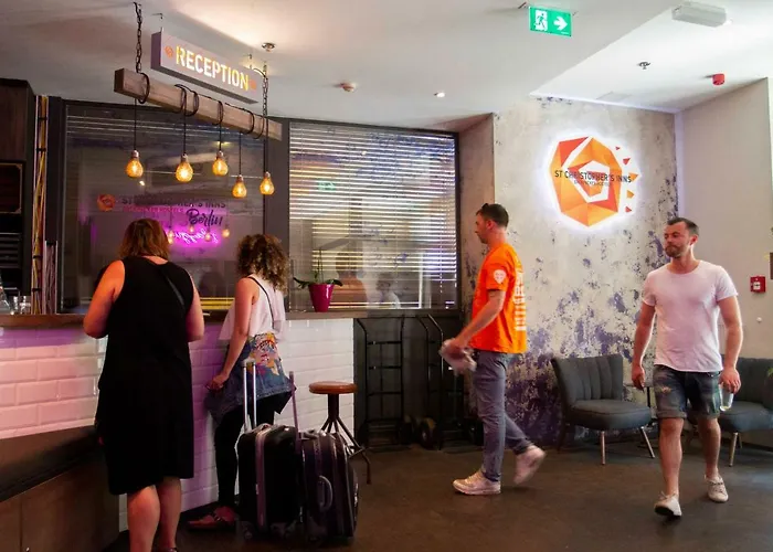 St Christopher's - Mitte